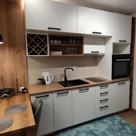 Danica Apartamento Pale